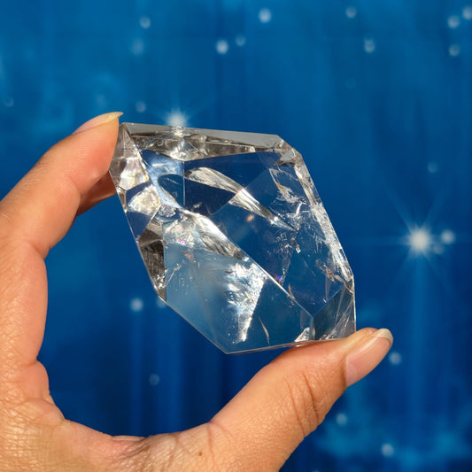 Clear Quartz Free Form – 0.173 kg