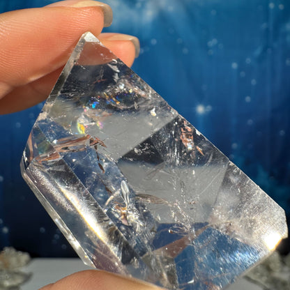 Clear Quartz Free Form – 0.085 kg
