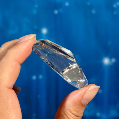 Clear Quartz Free Form – 0.037 kg