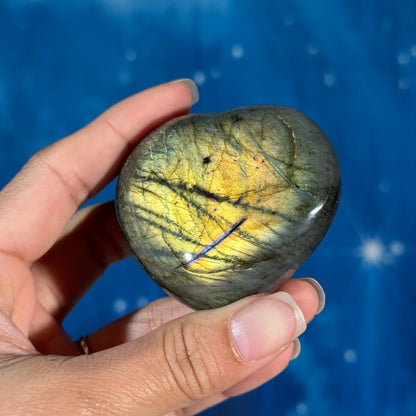 Labradorite Heart – 0.153 kg