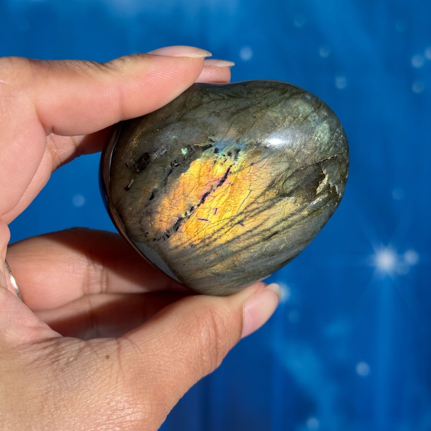 Labradorite Heart – 0.153 kg