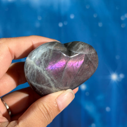 Labradorite Heart – 0.113 kg