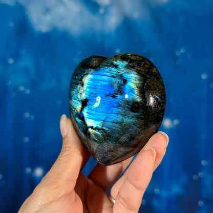 Labradorite Heart – Extremely Flashy • 0.360 kg