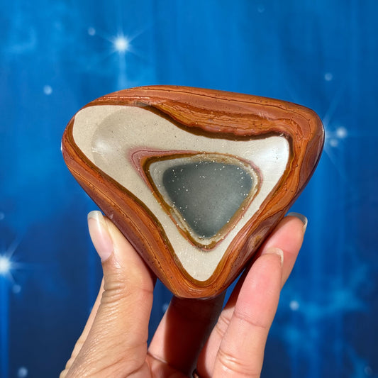 Polychrome Jasper Bowl – 0.179 kg