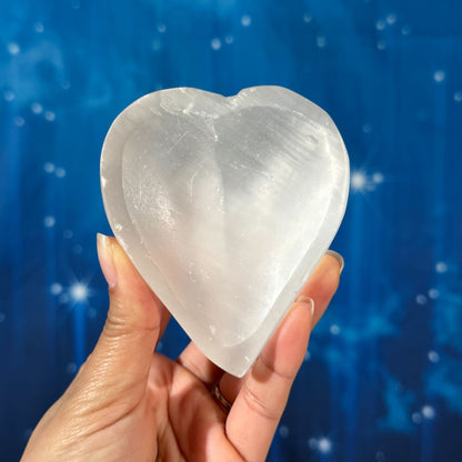 Satin Spar Bowl – Heart-shaped • 0.281 kg