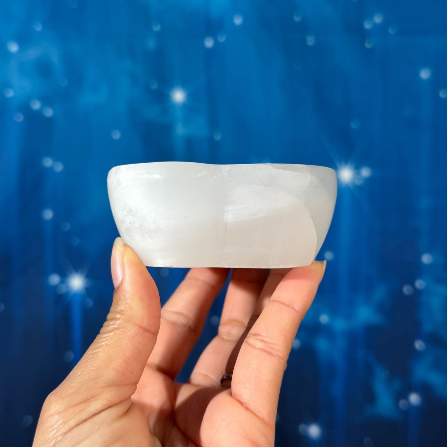 Satin Spar Bowl – Heart-shaped • 0.281 kg