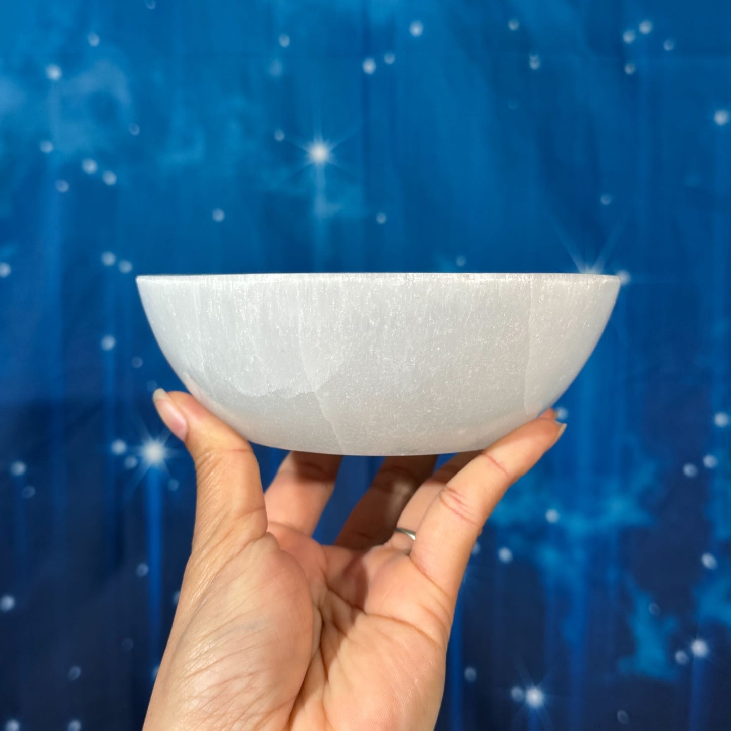 Satin Spar Bowl – 0.771 kg