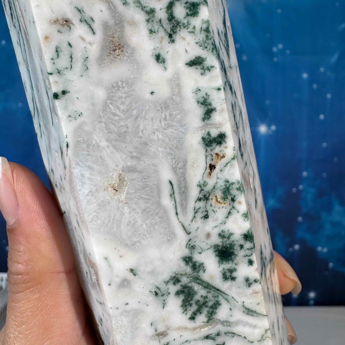 Tree Agate Tower – 1.018 kg