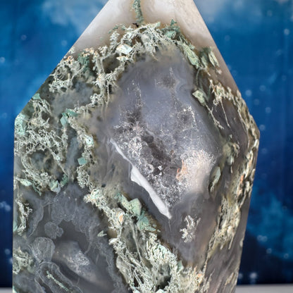 Moss Agate Druzy Tower – 1.089 kg