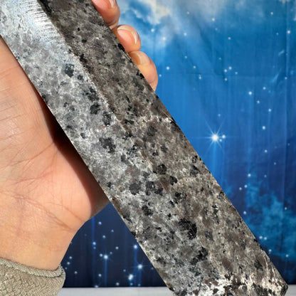 Sodalite-Syenite Tower – Yooperlite® • 0.814 kg