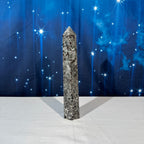 Sodalite-Syenite Tower – Yooperlite® • 0.865 kg