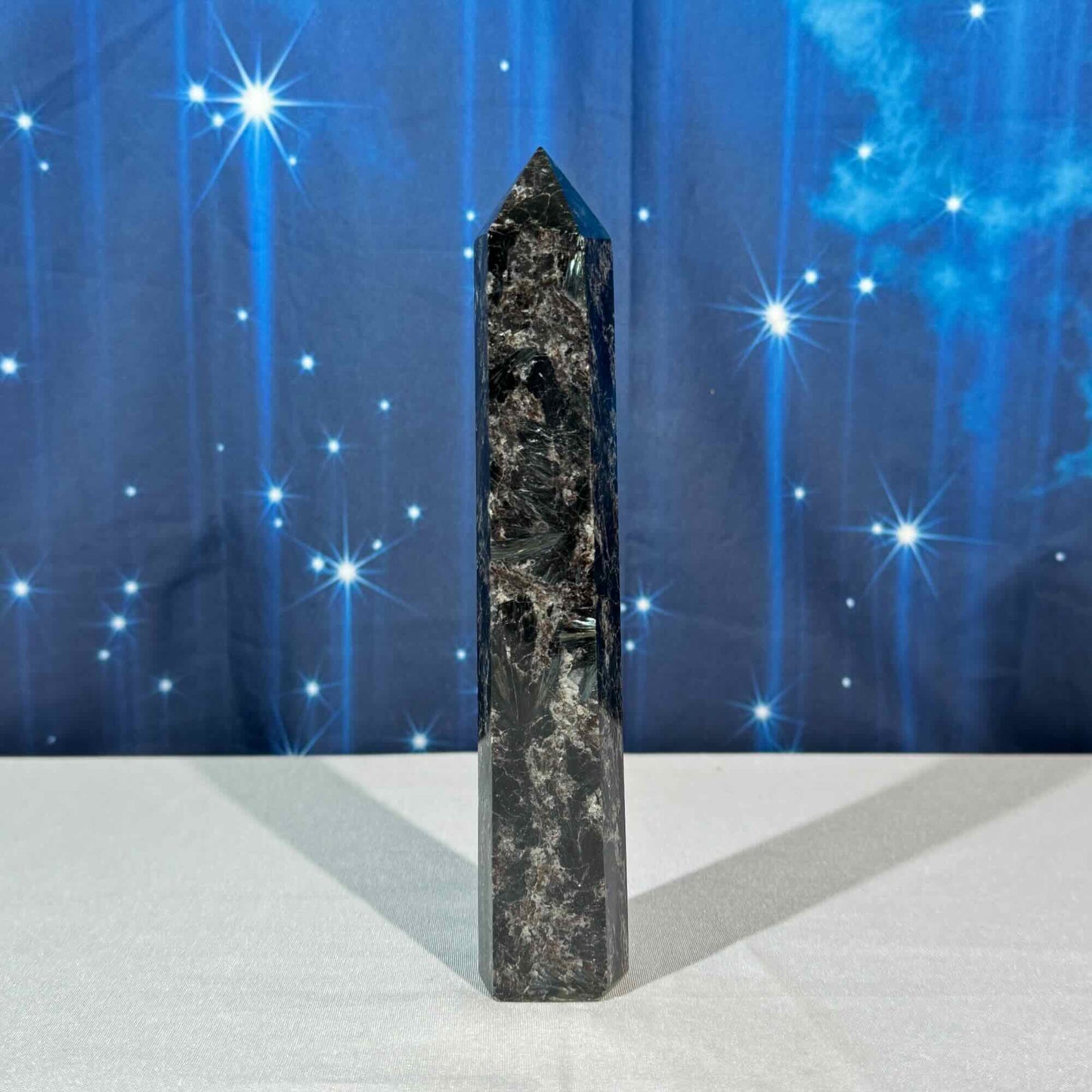 Arfvedsonite Tower – 0.731 kg