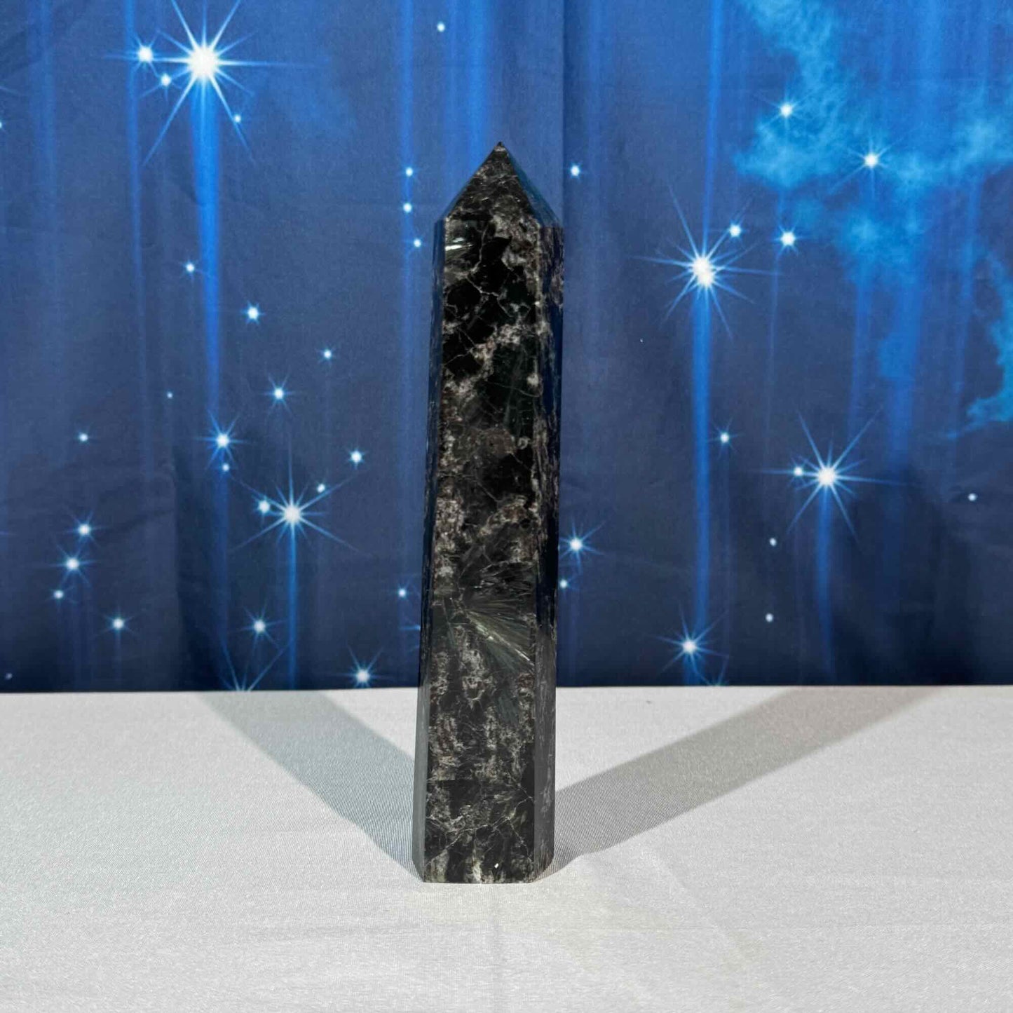 Arfvedsonite Tower – 0.763 kg