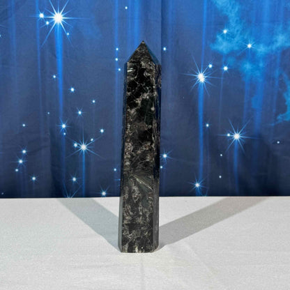 Arfvedsonite Tower – 0.763 kg