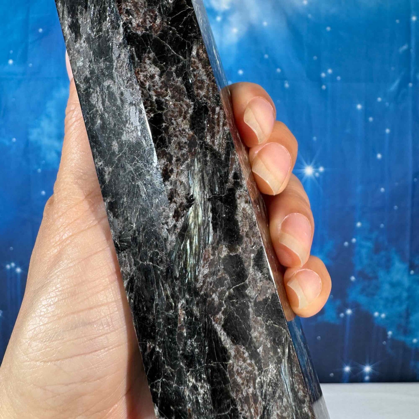 Arfvedsonite Tower – 0.763 kg