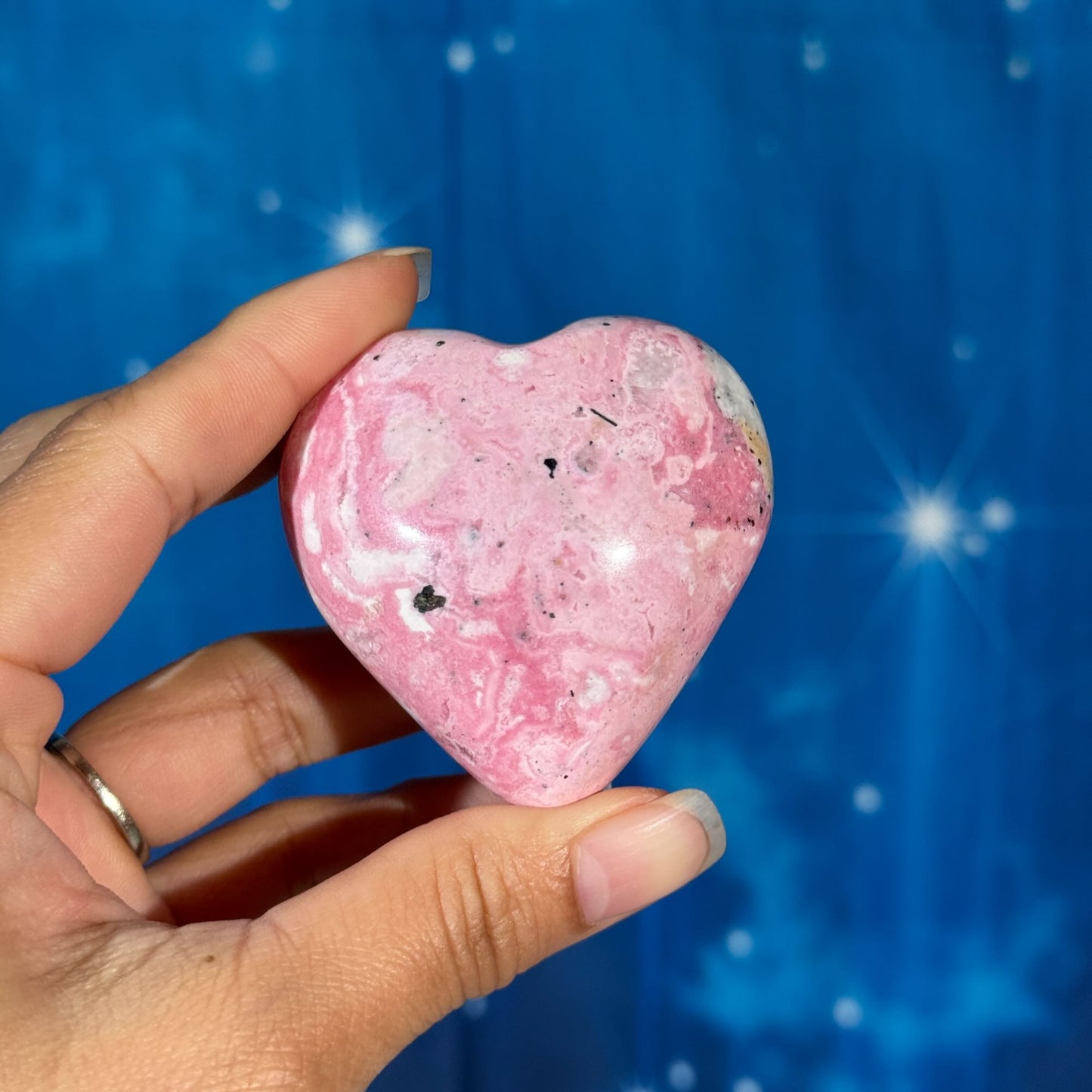 Rhodonite Heart – 0.167 kg