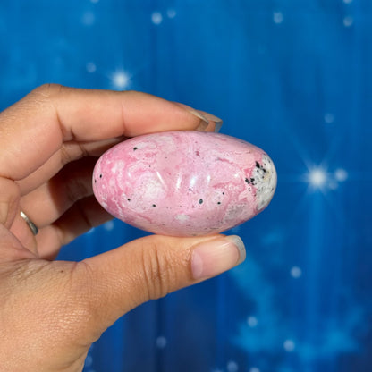 Rhodonite Heart – 0.167 kg