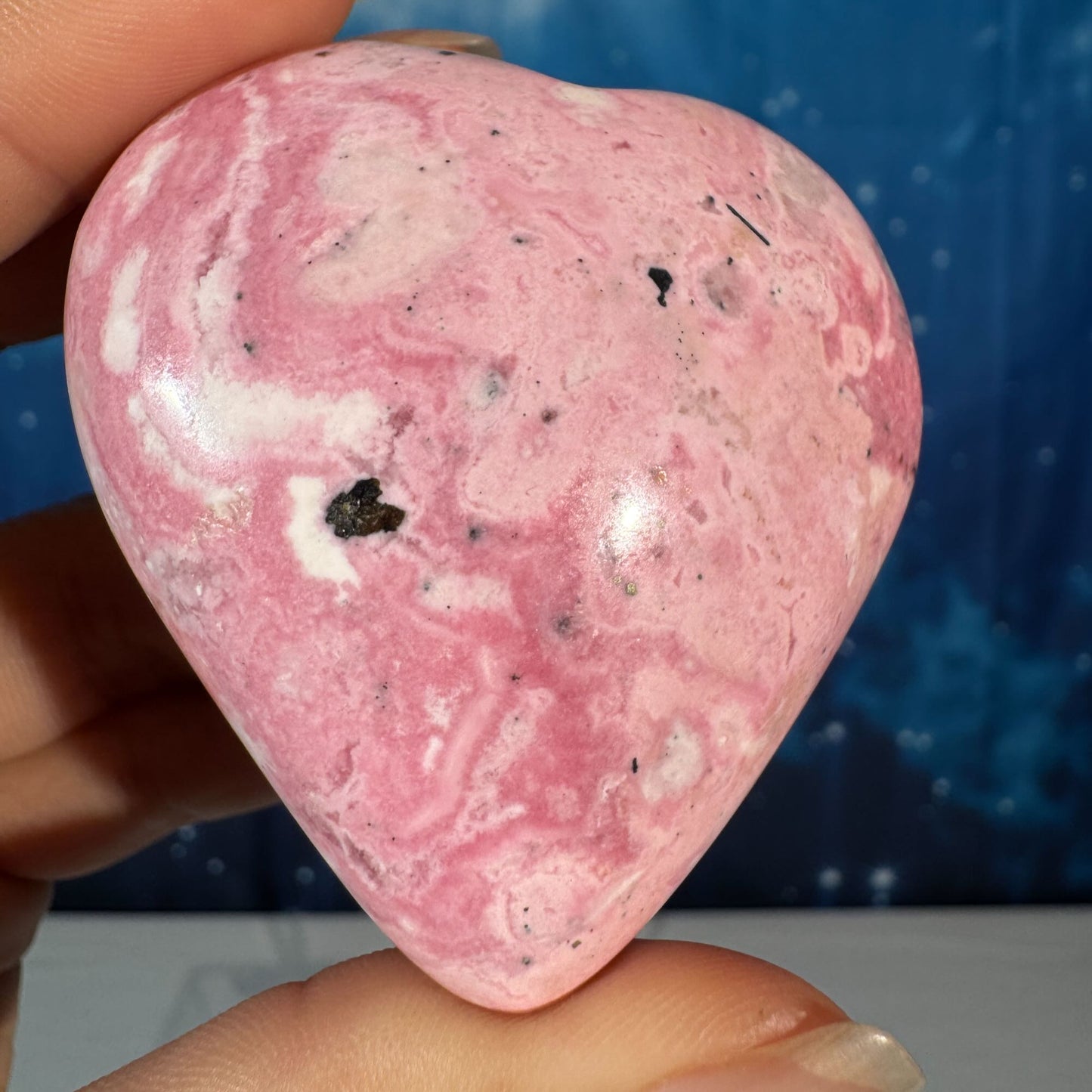Rhodonite Heart – 0.167 kg