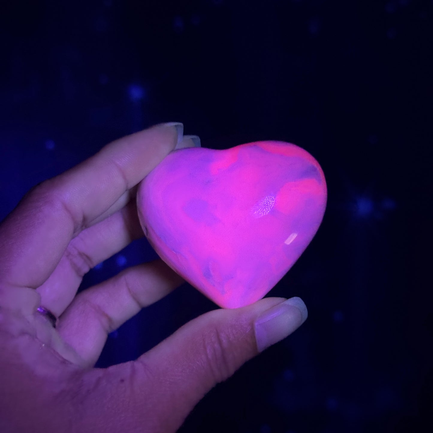 Pink Mangano Calcite Heart – 0.125 kg