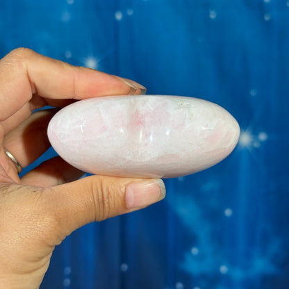 Pink Mangano Calcite Heart – 0.278 kg