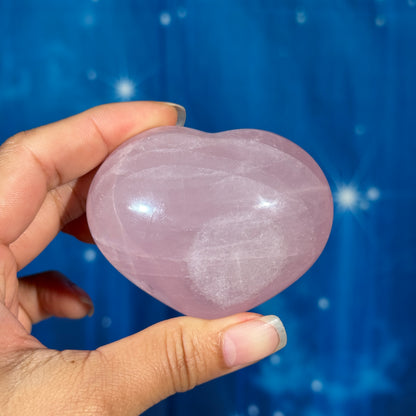 Rose Quartz Heart – 0.210 kg