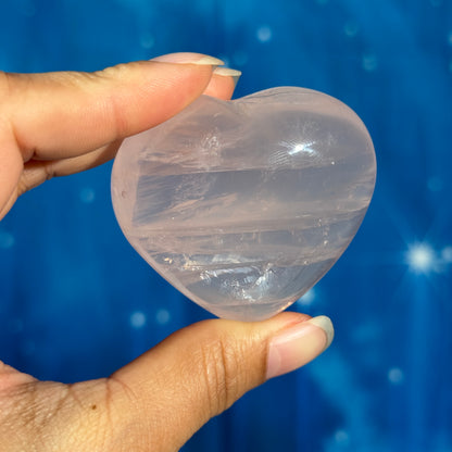 Rose Quartz Heart – 0.096 kg