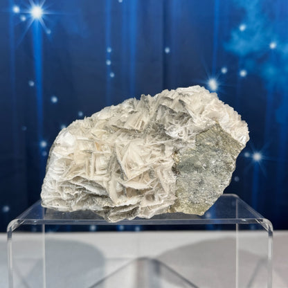 White Rose Calcite Specimen – 1.034 kg