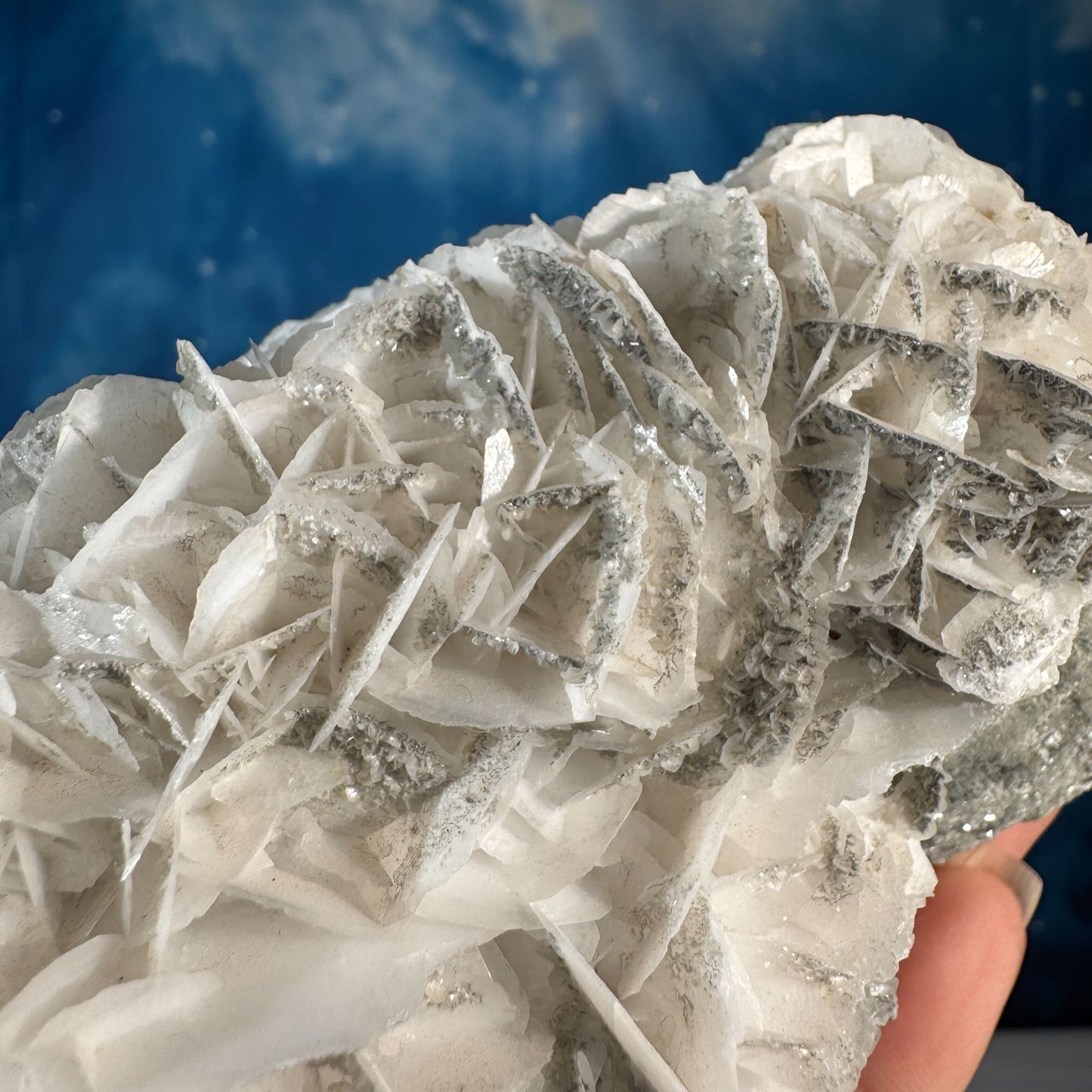 White Rose Calcite Specimen – 1.034 kg