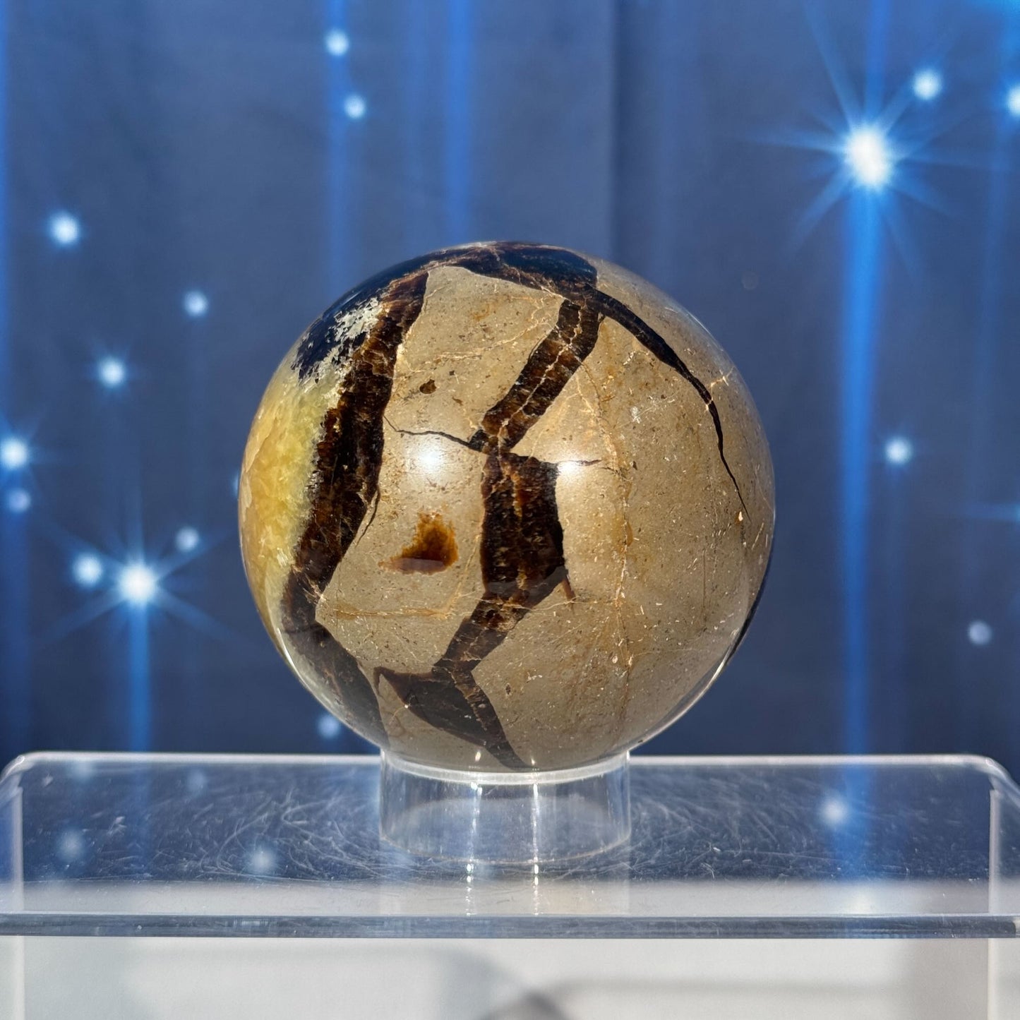 Septarian Sphere – UV-Reactive • 0.456 kg