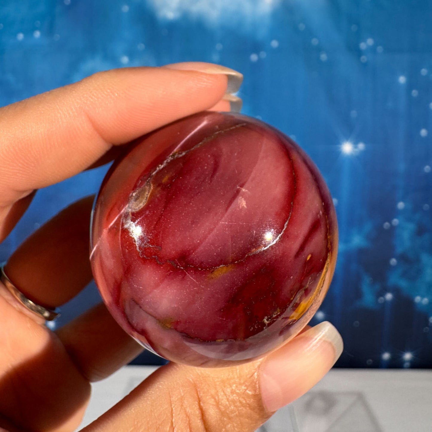 Mookaite Sphere – 0.119 kg