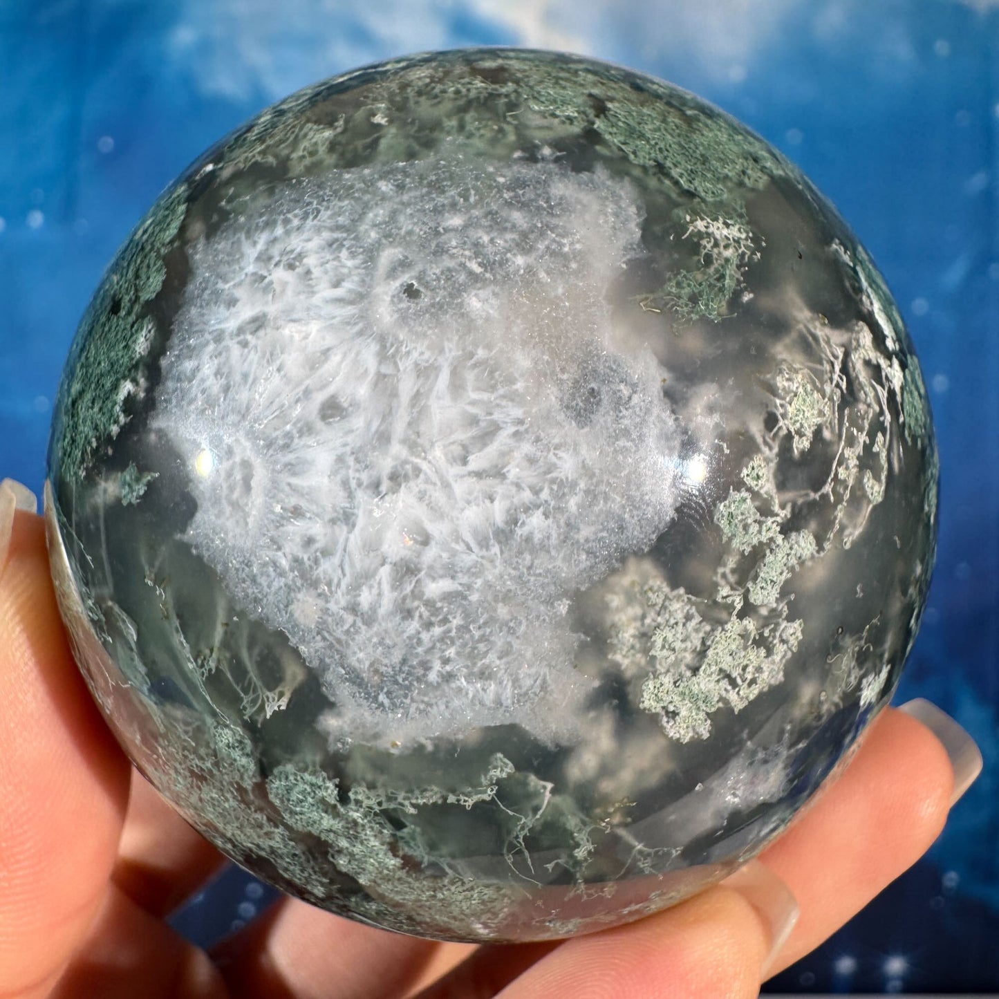 Moss Agate Sphere – 0.451 kg