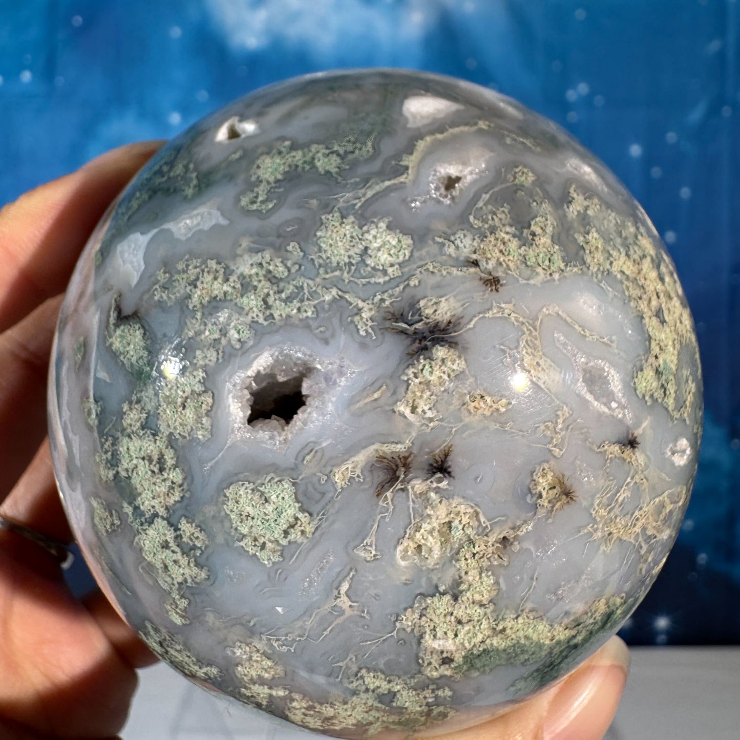 Moss Agate Sphere – 0.777 kg