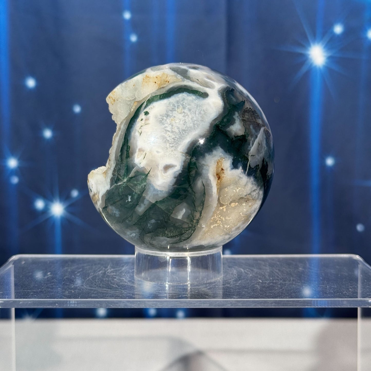 Moss Agate Sphere – 0.405 kg