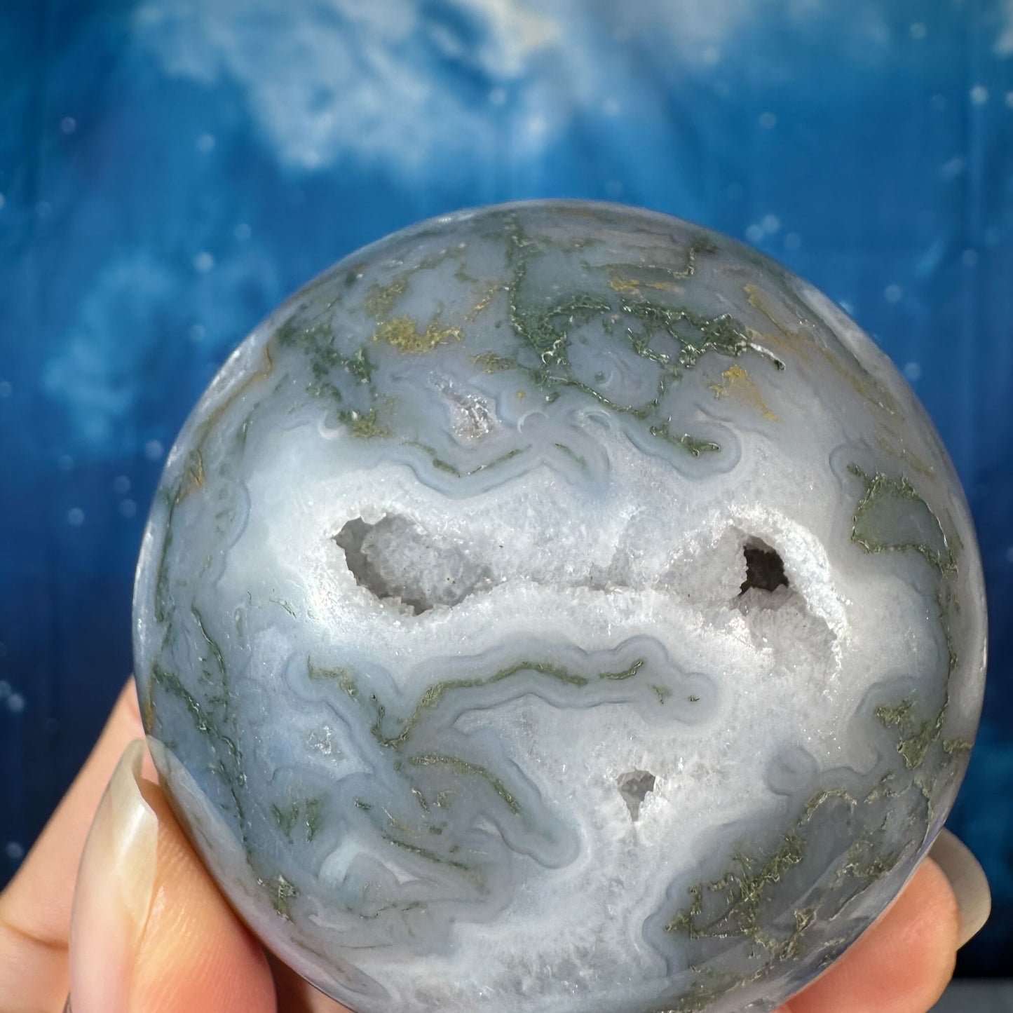 Moss Agate Sphere – 0.371 kg