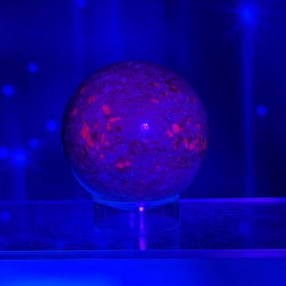 Ruby in Kyanite with Fuchsite Sphere – UV-Reactive • 0.306 kg