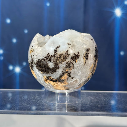 Agate Sphere with Quartz Druze – 0.153 kg