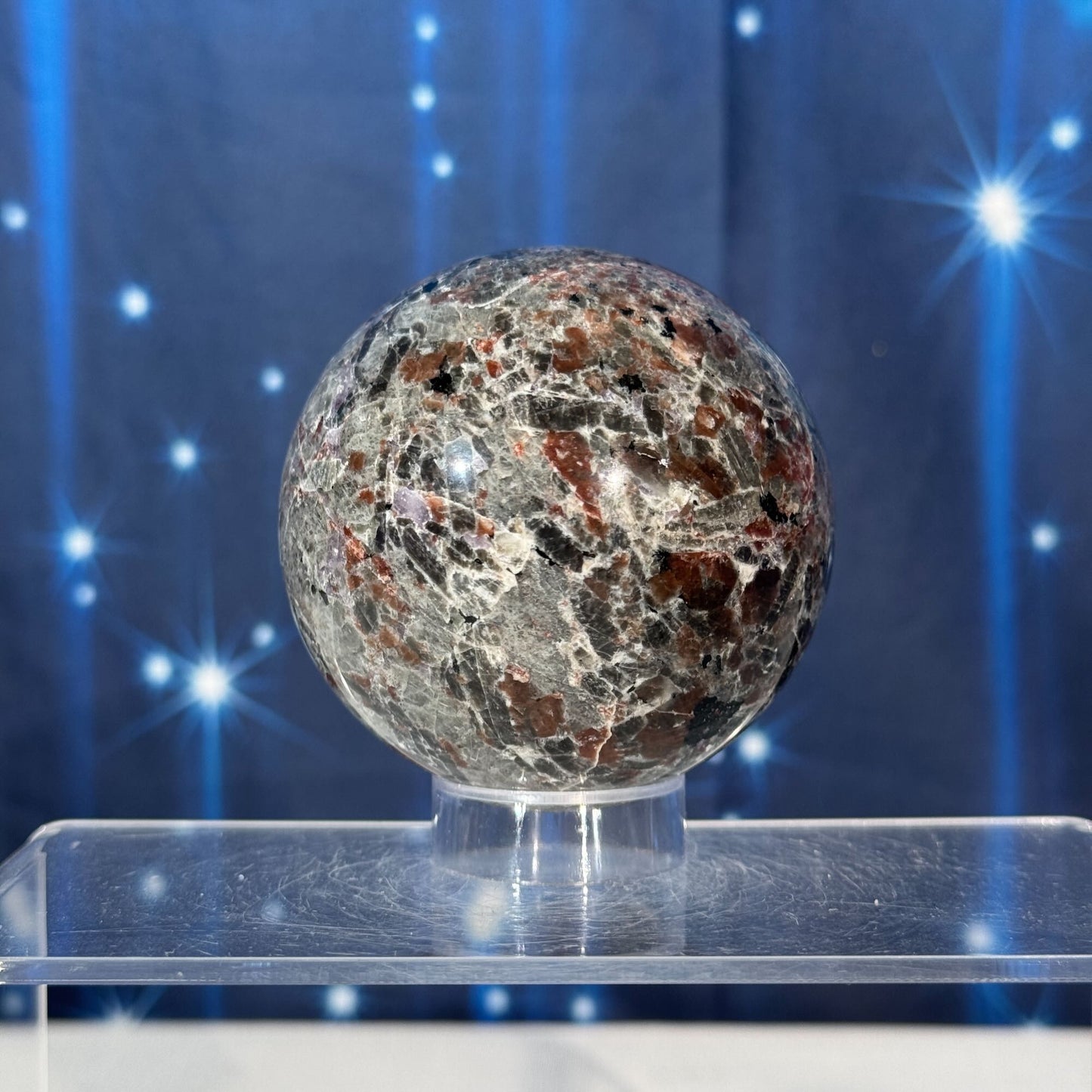 Sodalite-Syenite Sphere – Yooperlite® • 0.462 kg