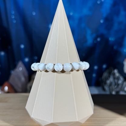 One (1) Howlite bracelet - 8mm beads - fits  6" wrist
