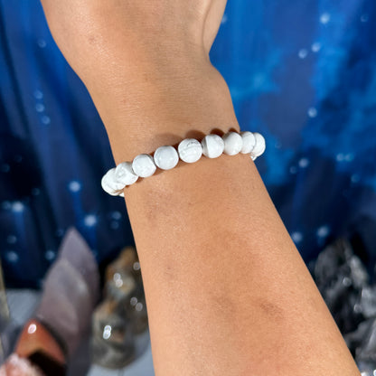 One (1) Howlite bracelet - 8mm beads - fits 6.25" wrist