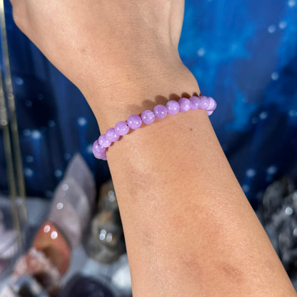 One (1) Kunzite bracelet - 6mm beads - fits 6" wrist