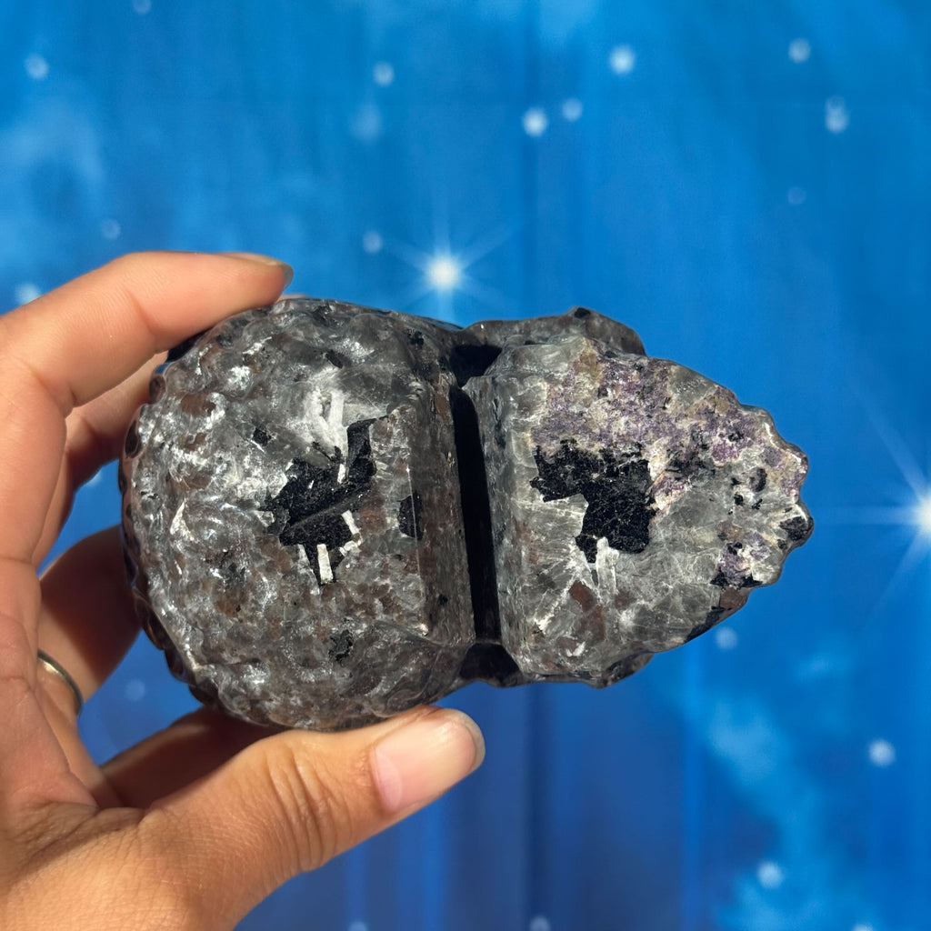 Engraved Sodalite-Syenite Skull – Yooperlite® • 0.638 kg