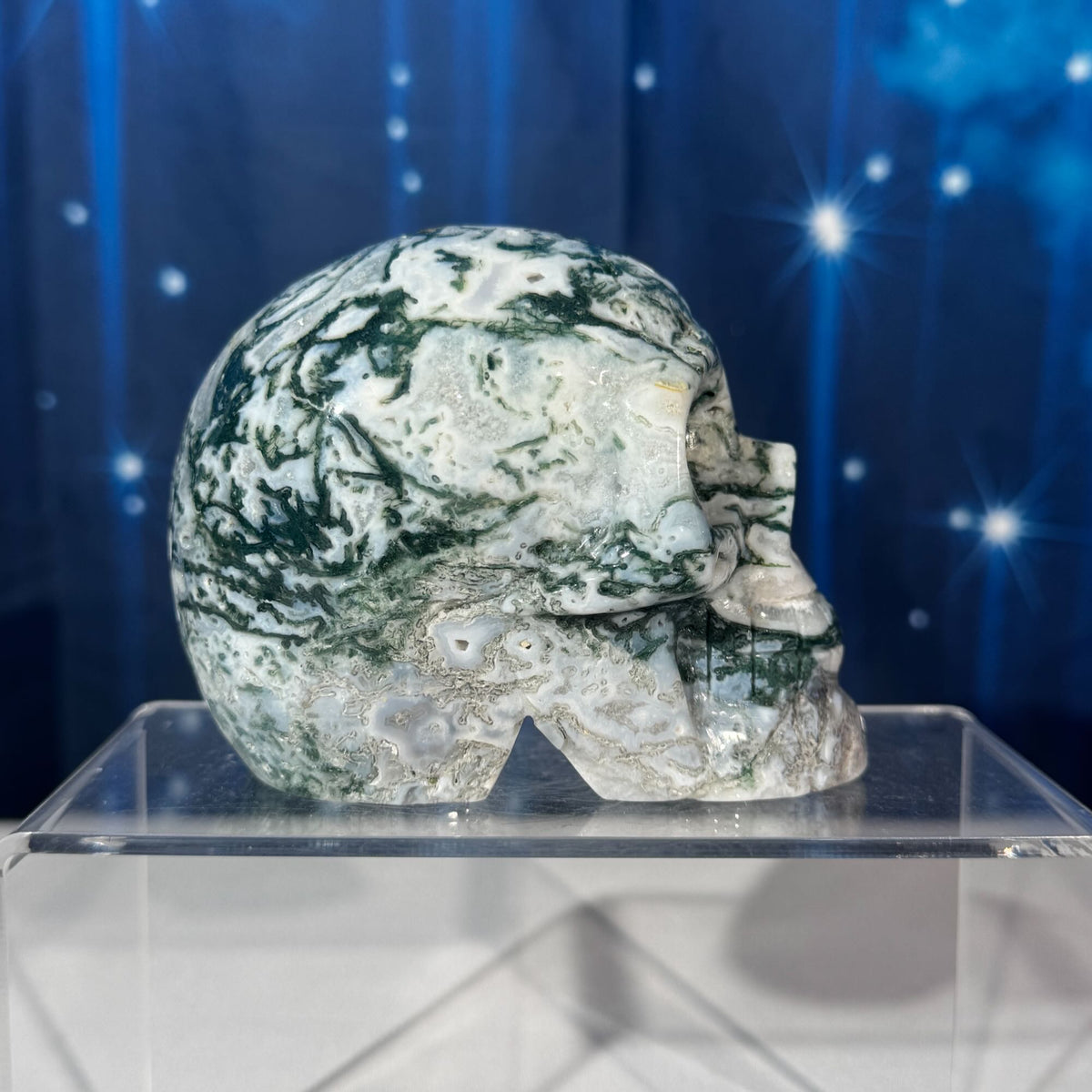 Moss Agate Skull – 0.785 kg