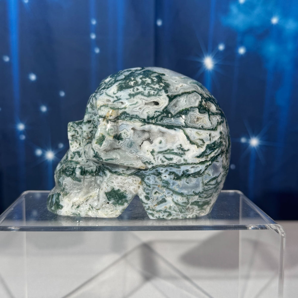 Moss Agate Skull – 0.785 kg