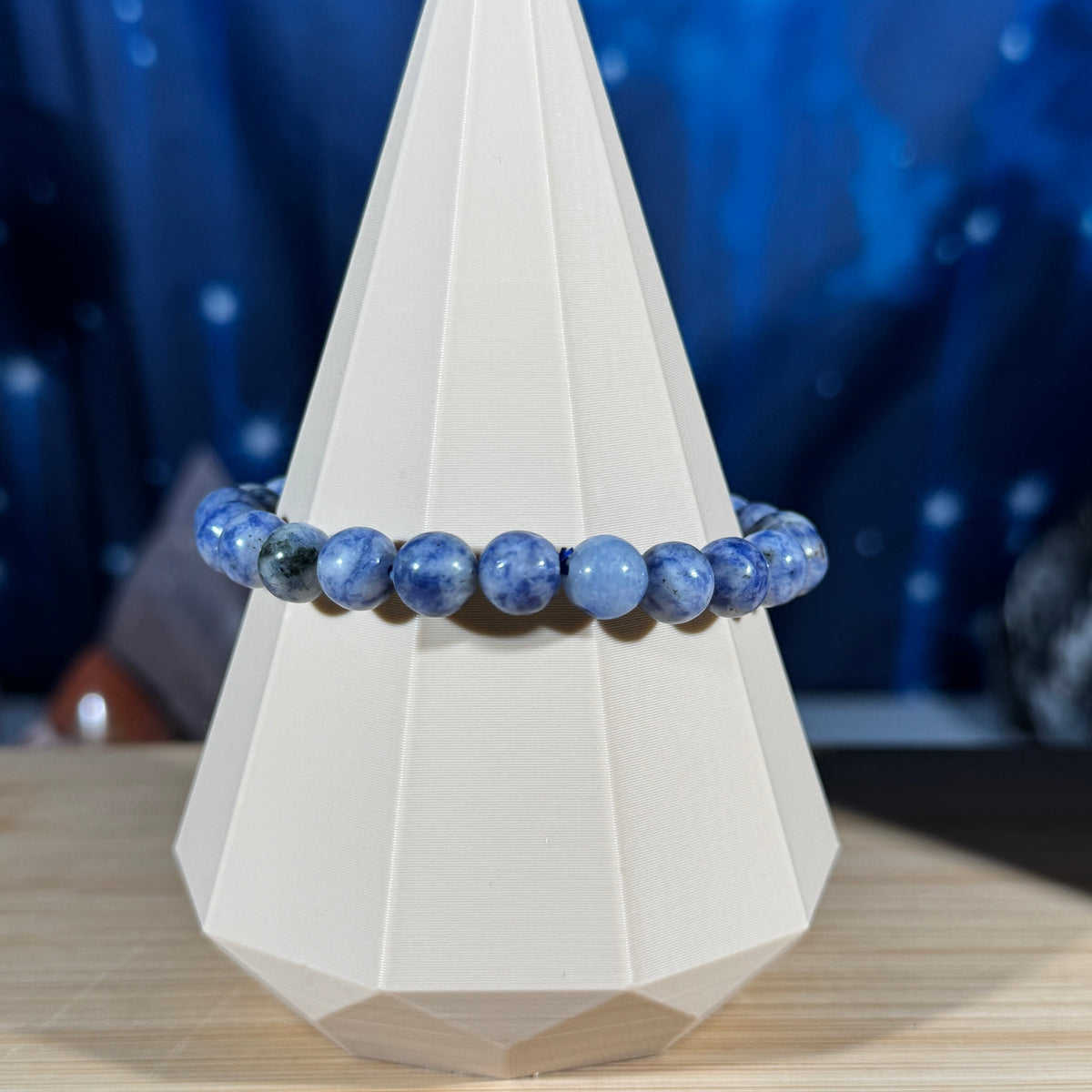 One (1) Sodalite bracelet - 8mm beads - fits 6.75" wrist - low-grade
