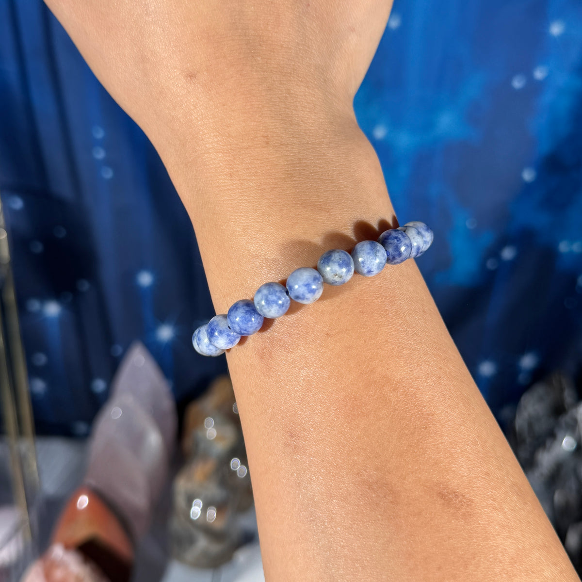 One (1) Sodalite bracelet - 8mm beads - fits 6" wrist - low-grade
