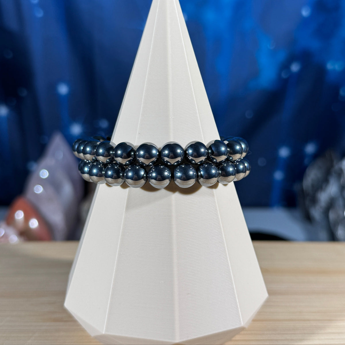 Terahertz bracelet. shiny silver polished beads