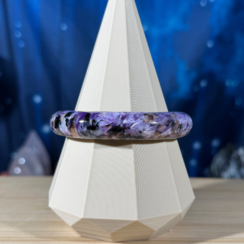 Flashy charoite bangle - fits wrist size: dia. 57mm (circ. 6.75")
