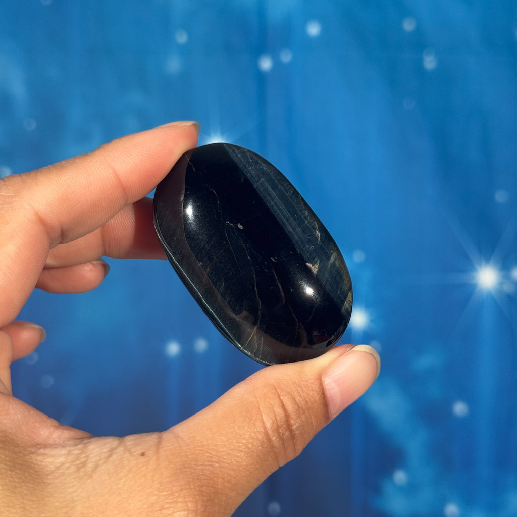 Blue Tiger's Eye Palmstone – 0.054 kg