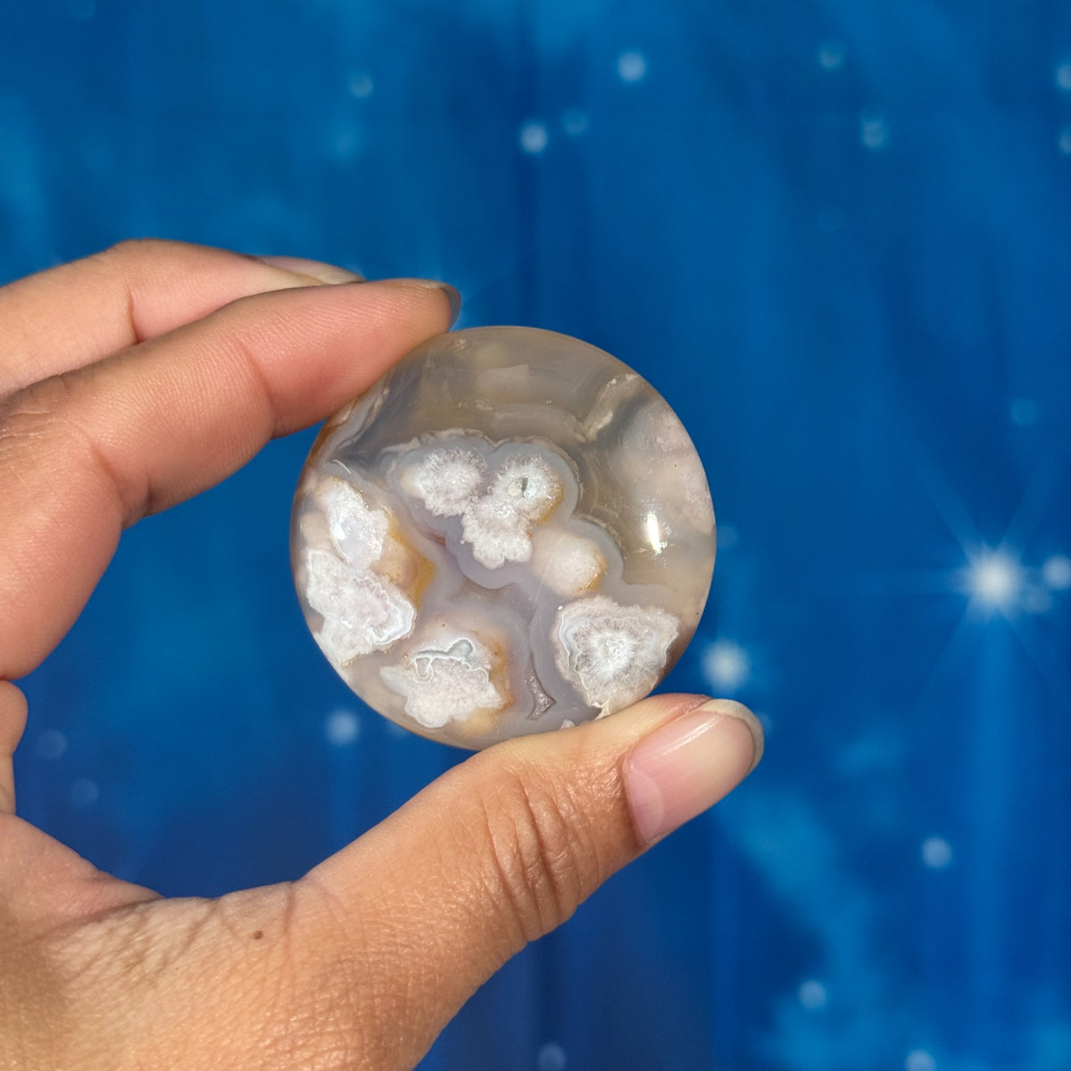Flower Agate Round Palmstone – 0.048 kg