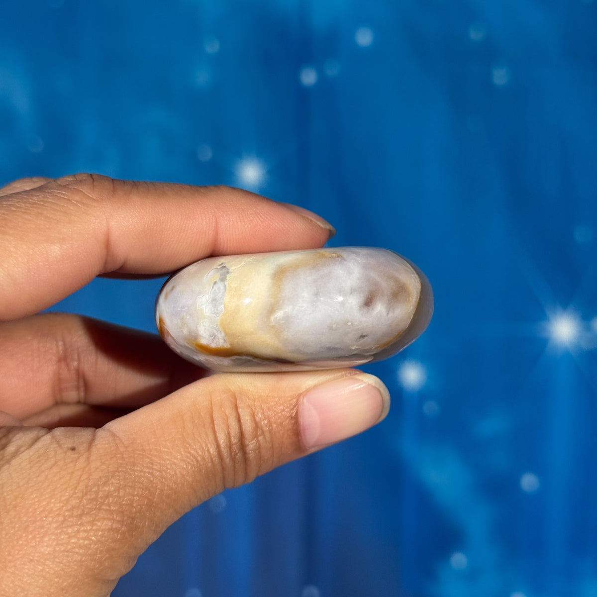 Flower Agate Round Palmstone – 0.077 kg